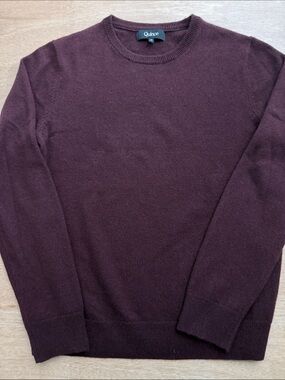 Quince Men’s Cashmere Crewneck Sweater in Deep Burgundy